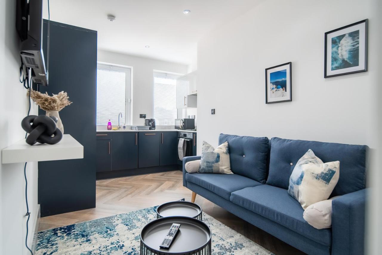 London Road Romford Block Apartment Ngoại thất bức ảnh