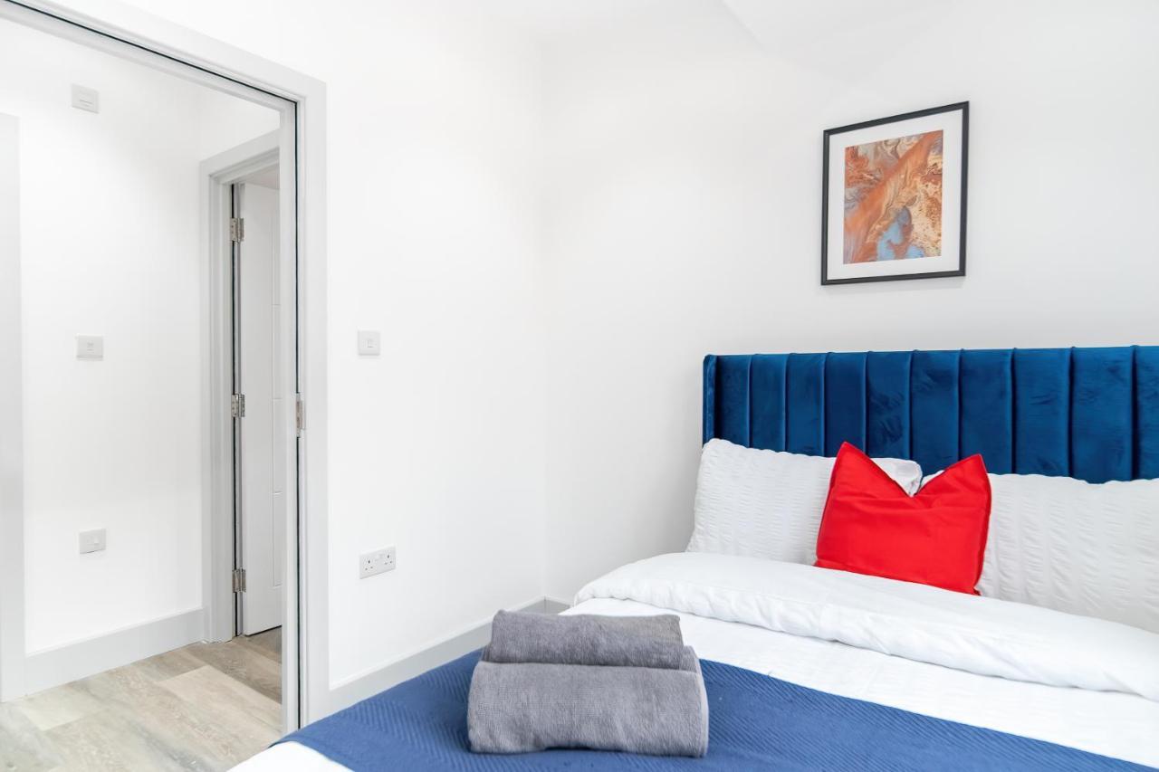 London Road Romford Block Apartment Ngoại thất bức ảnh