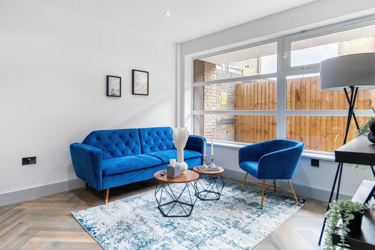 London Road Romford Block Apartment Ngoại thất bức ảnh