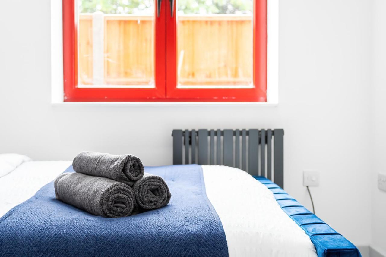 London Road Romford Block Apartment Ngoại thất bức ảnh