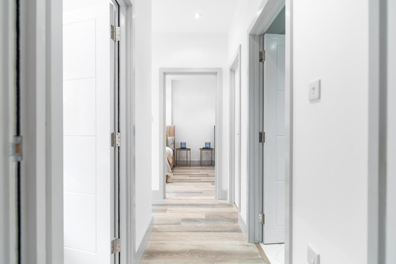 London Road Romford Block Apartment Ngoại thất bức ảnh