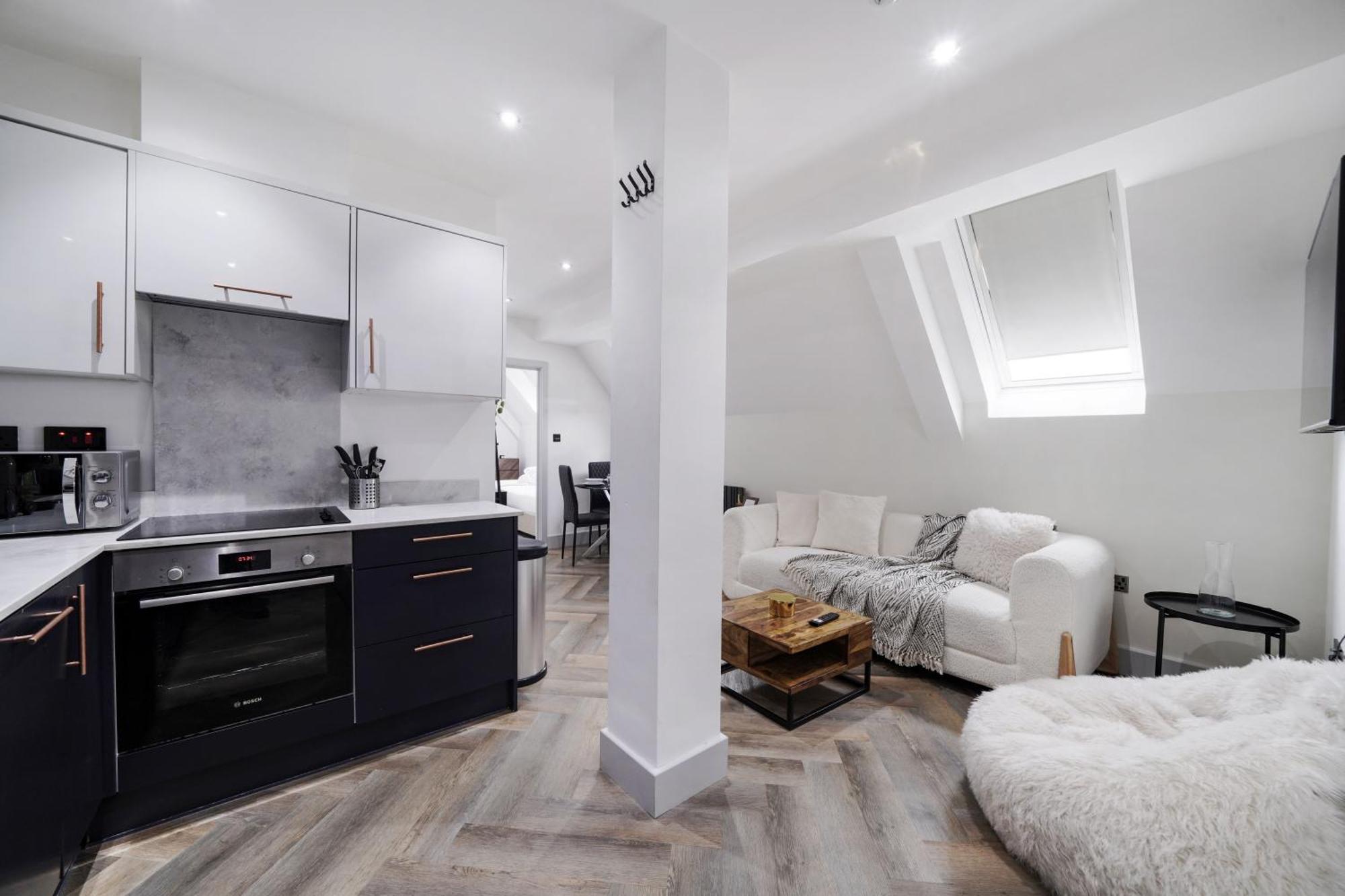 London Road Romford Block Apartment Ngoại thất bức ảnh