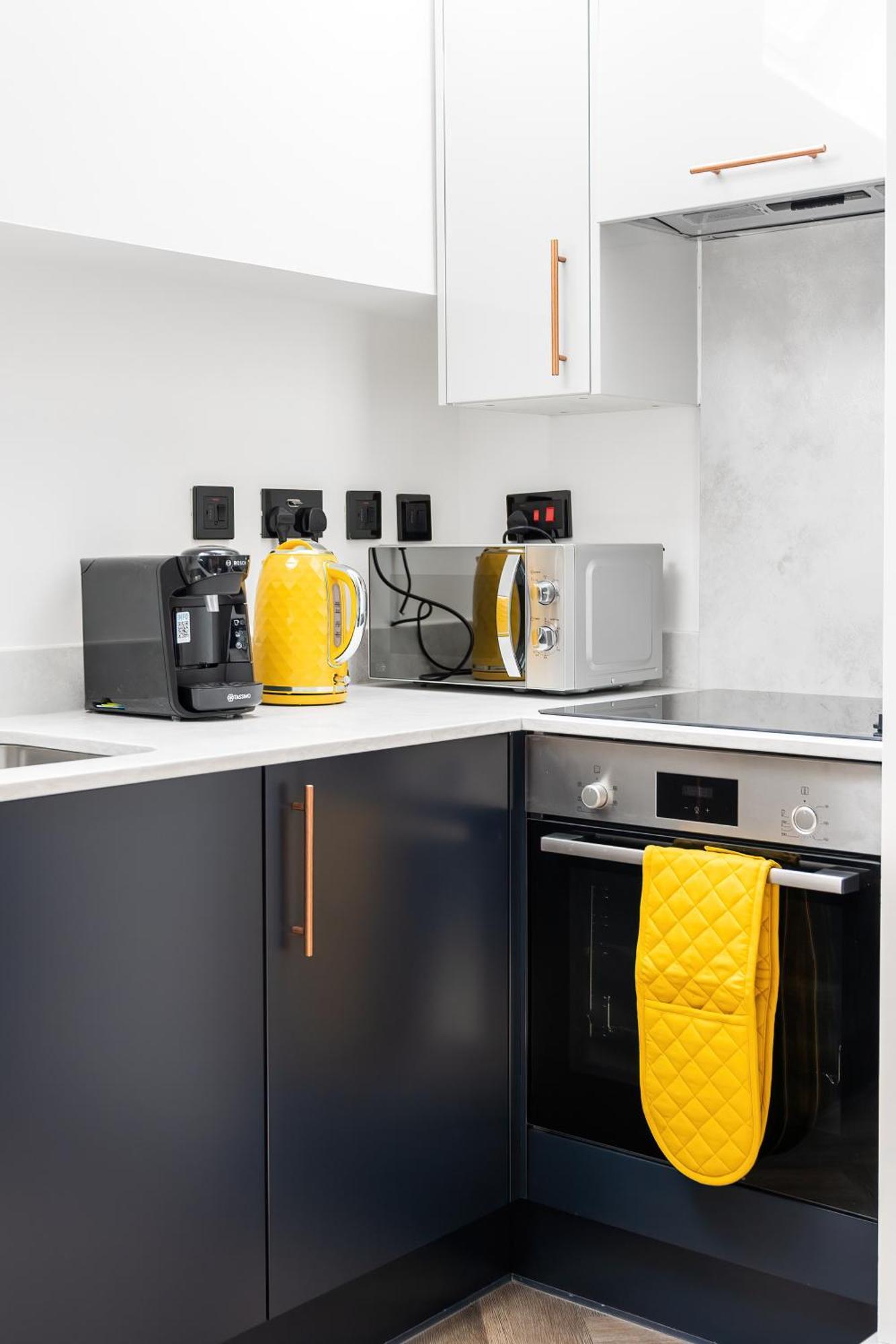 London Road Romford Block Apartment Ngoại thất bức ảnh