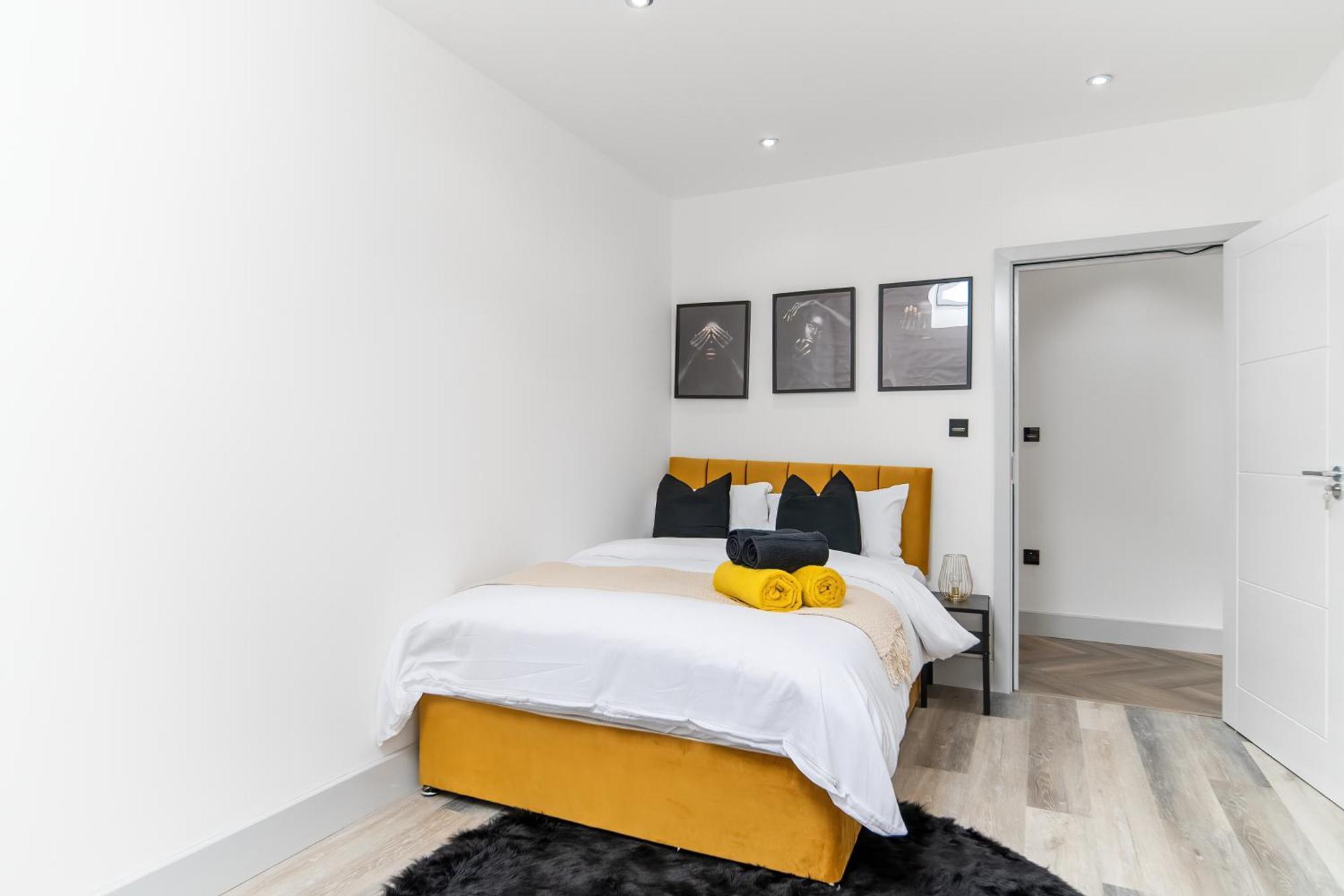 London Road Romford Block Apartment Ngoại thất bức ảnh
