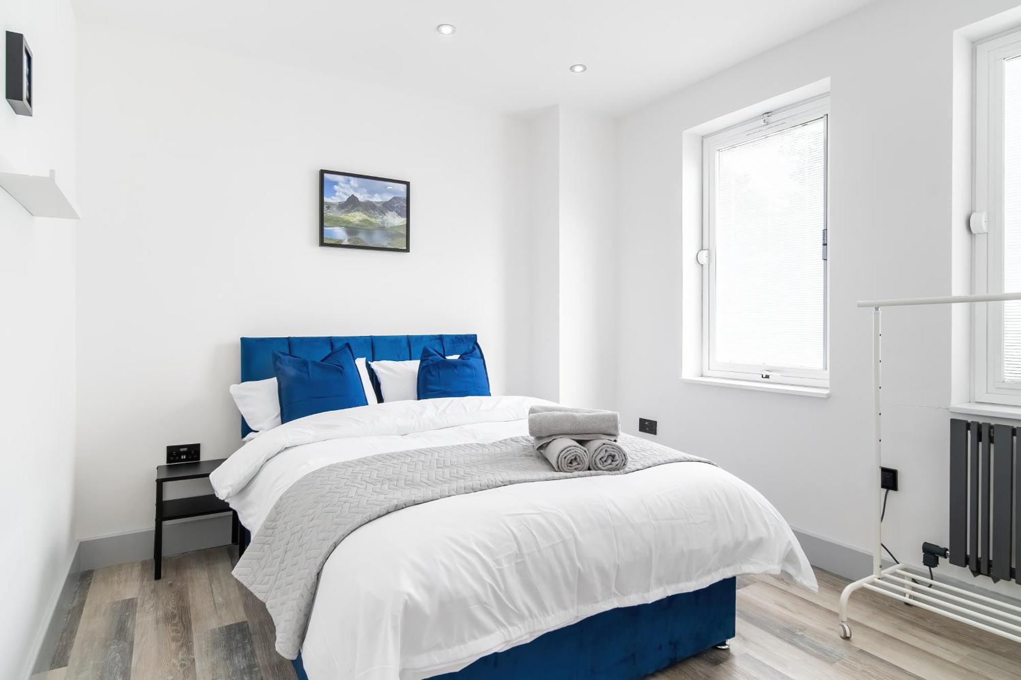 London Road Romford Block Apartment Ngoại thất bức ảnh